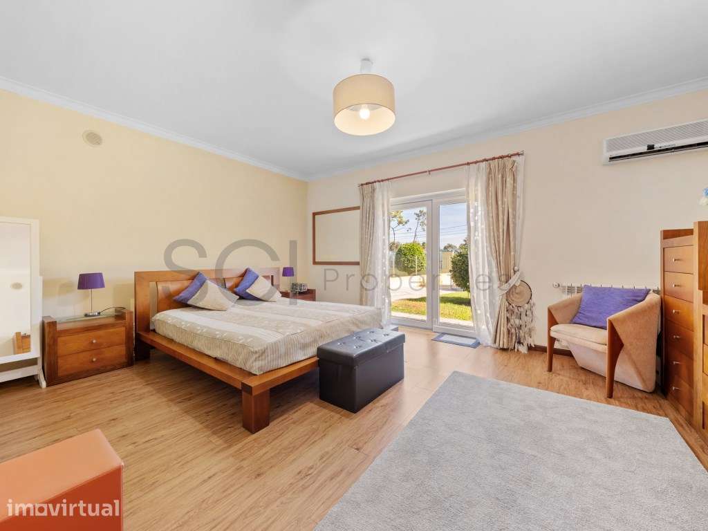 Moradia T5 com piscina em terreno de 1.654 m², a 5 minutos da Praia... - Grande imagem: 5/60
