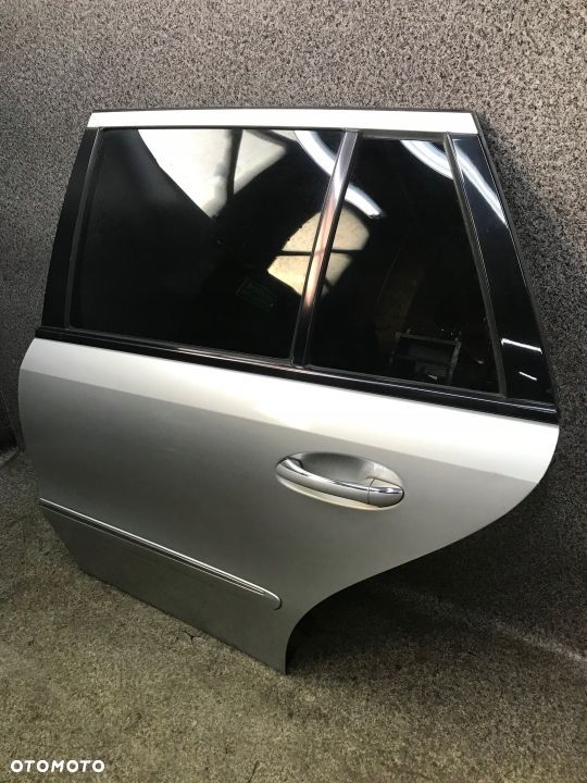 Mercedes W211 drzwi lewy tyl C744 KOMBI ELEGANCE - 5
