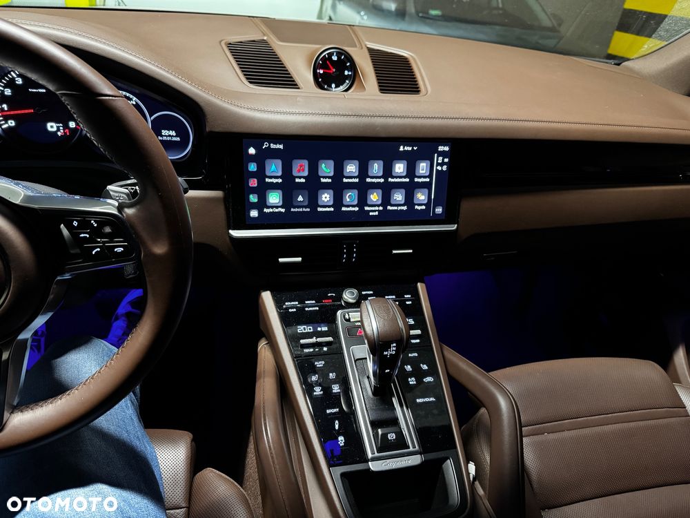 Porsche Cayenne Platinum Edition - 12