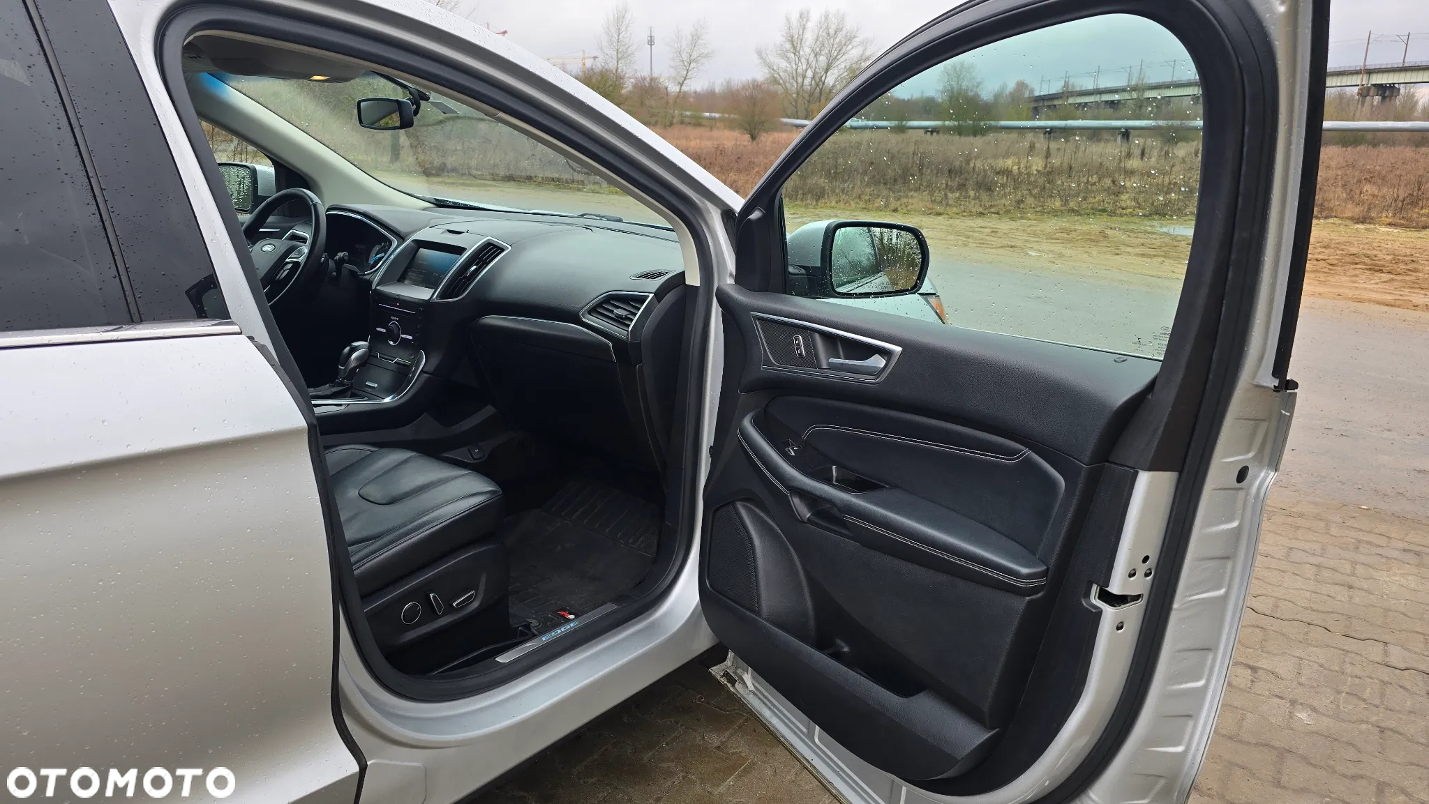 Ford Edge - 15