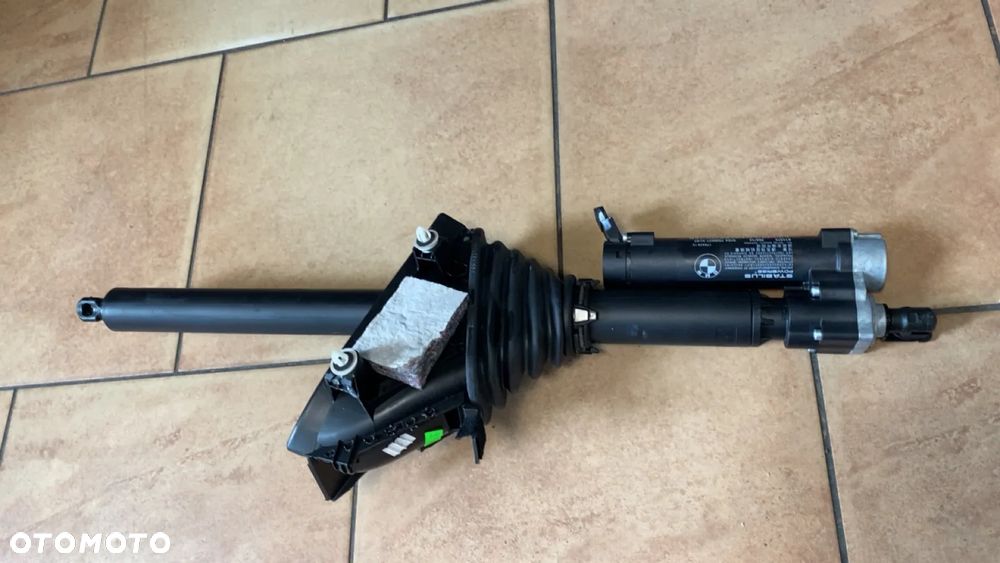 SIŁOWNIK KLAPY BAGAŻNIKA LEWY TYŁ 7330627 BMW F36 EUROPA - 2