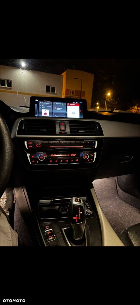 BMW Seria 1 118i - 11