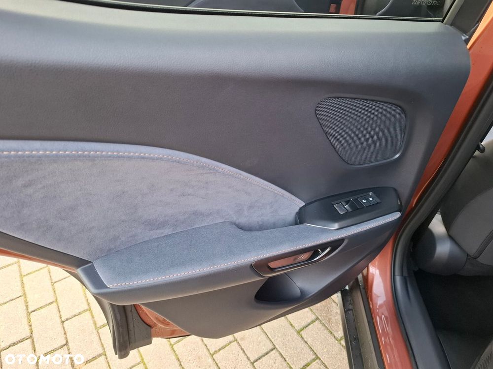 Lexus LBX 1.5 Hybrid Cool - 17