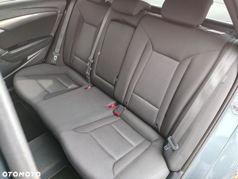 Hyundai i40 1.7 CRDi Comfort + - 26