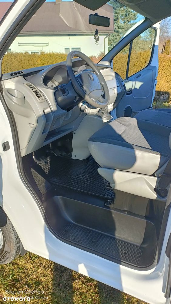 Opel Vivaro - 9