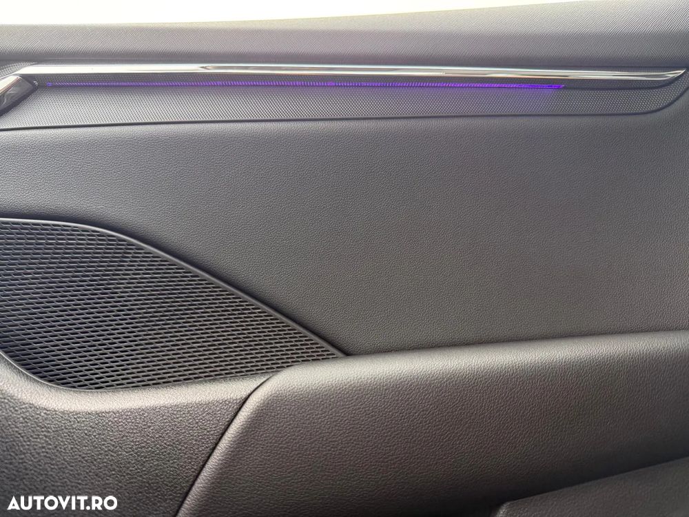 Skoda Octavia Combi 2.0 TDI DSG Style - 16