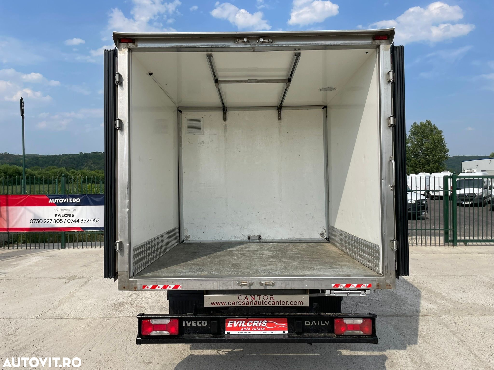 Iveco Daily 3.0 D FRIGORIFIC 2 COMP - 16