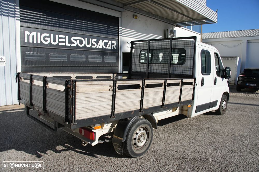 Peugeot Boxer 7Lugares 2.2BlueHDI 165cv - 4