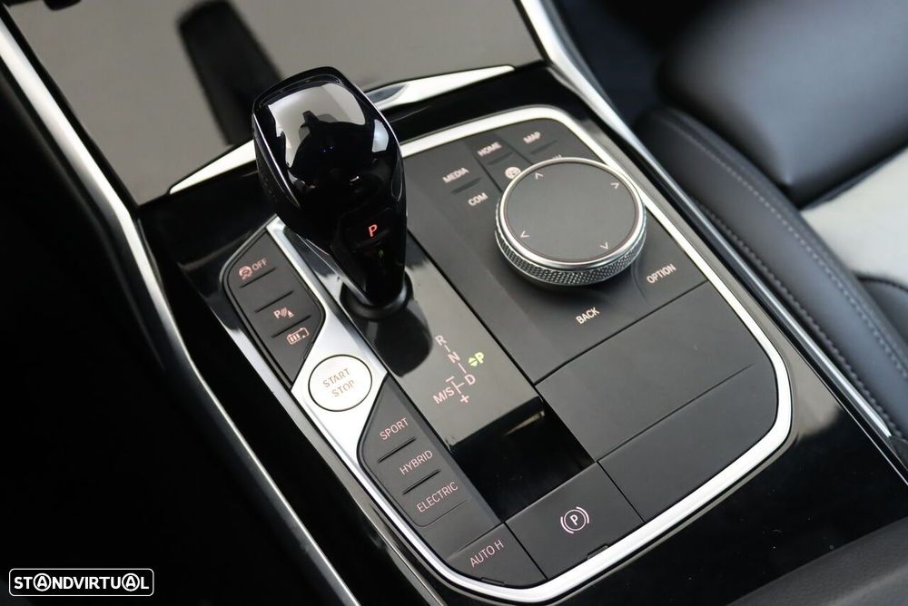 BMW 320 e Line Sport Auto - 32