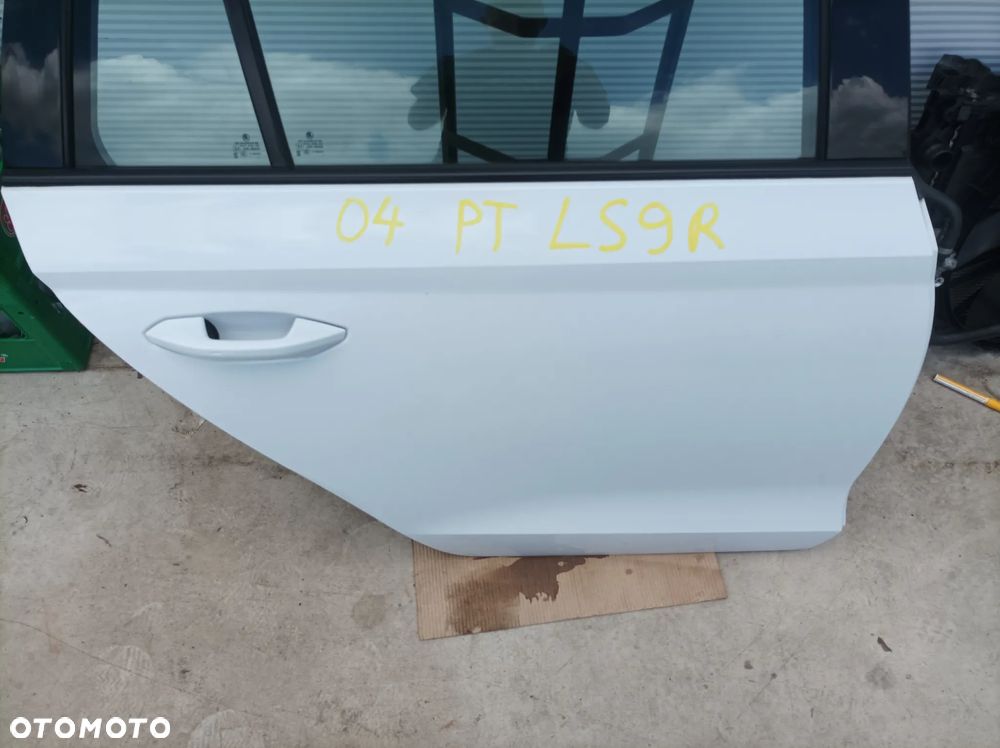 Skoda Octavia IV kombi  drzwi prawy tył prawe tylnie LS9R - 6