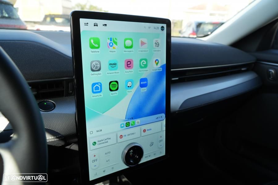 Ford Mustang Mach-E 75.7 kWh Premium AWD - 17