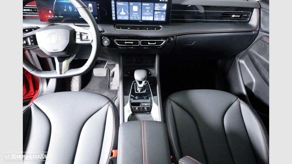 MG HS 1.5 Plug-in Hybrid Luxury — fotografia 14