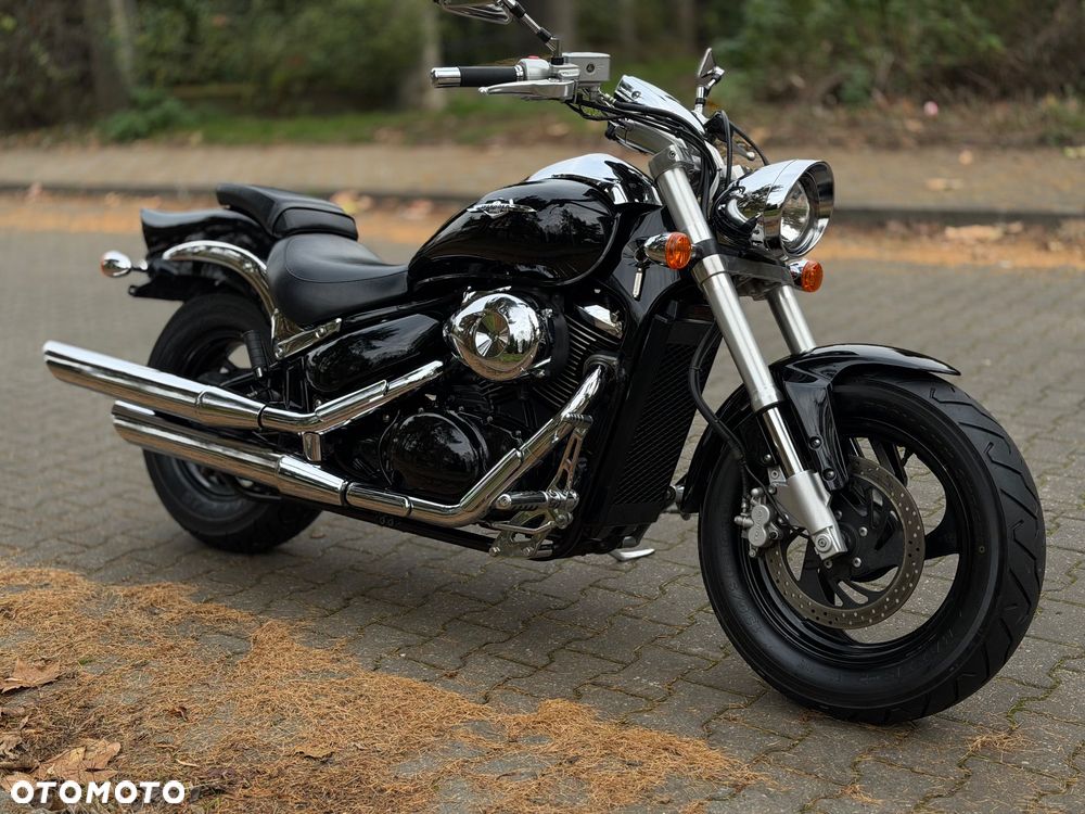 Suzuki Intruder - 6
