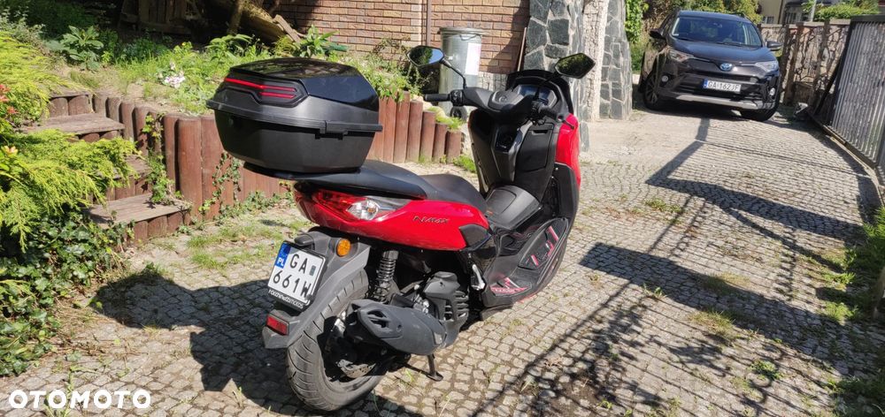 Yamaha NMAX - 4