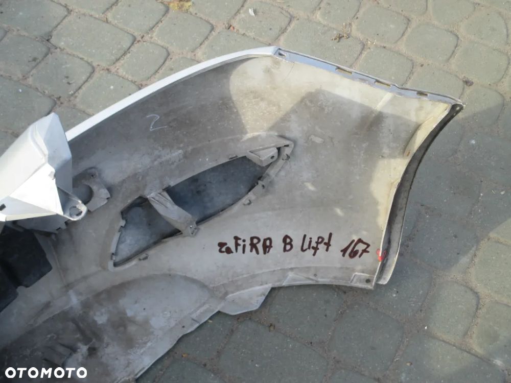 zderzak Opel Zafira B lift Z167 - 7