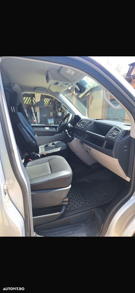 Volkswagen Transporter - 9