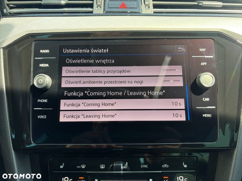 Volkswagen Passat Variant - 25