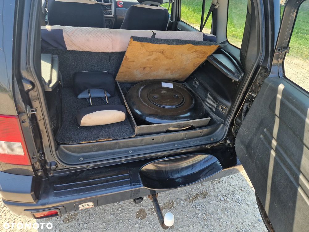 Mitsubishi Pajero Pinin 1.8 - 10