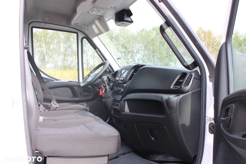Iveco Daily 72C15 72C18 70C Firanka Firana Skrzynia Plandeka WINDA Przebieg tylko 45 566 KM Import Niemcy jak nowy 65C 50C 35C - 5