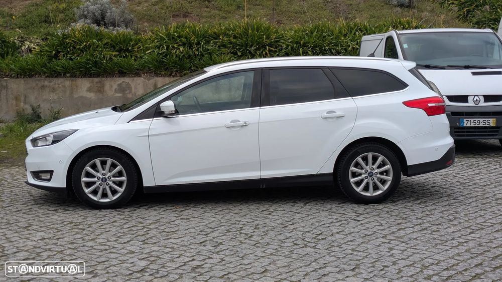 Ford Focus 1.0 EcoBoost S&S Titanium - 3