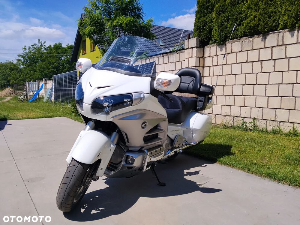 Honda GL - 5