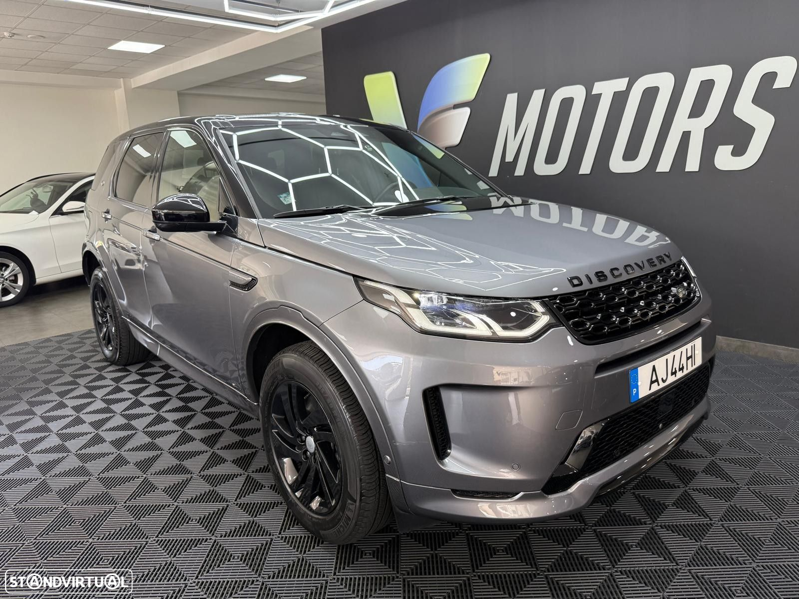 Land Rover Discovery Sport 1.5 I3 P300e AWD R-Dynamic HSE - 3