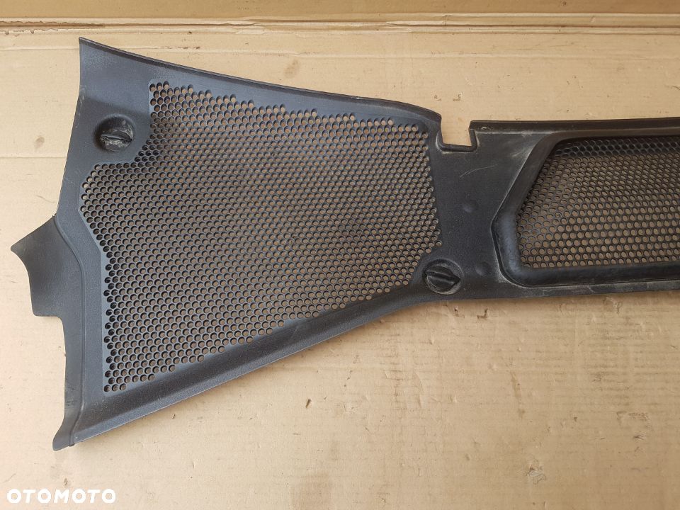 VW Phaeton listwa osłona podszybia 6.0 w12 - 2