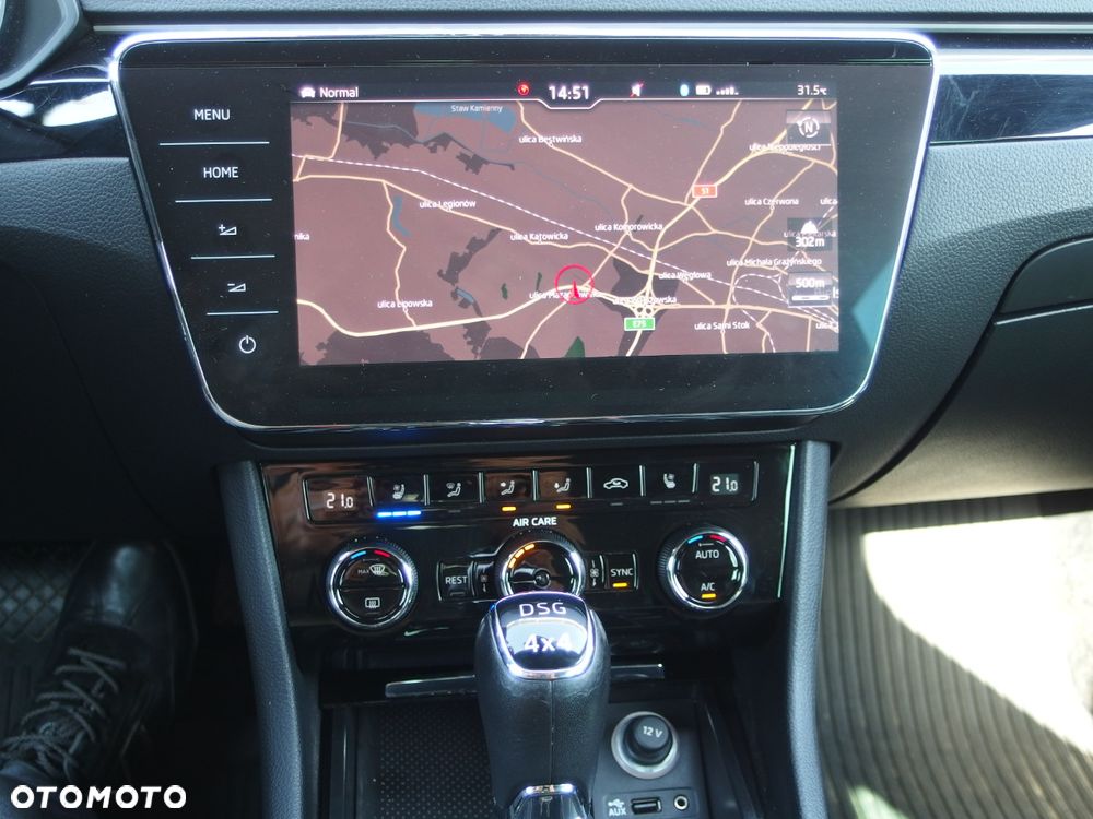 Skoda Superb 2.0 TDI 4x4 L&K DSG - 19