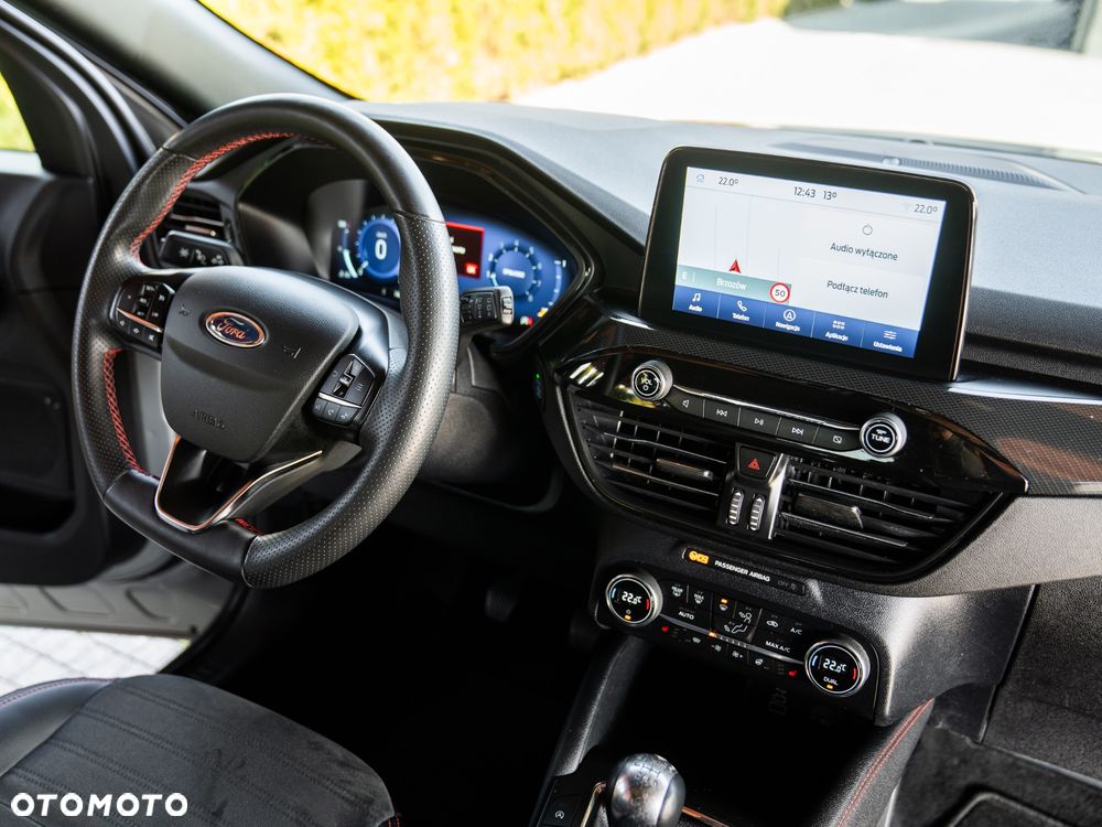 Ford Kuga 1.5 EcoBoost ST-LINE X - 31