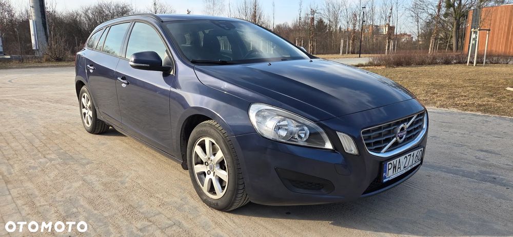 Volvo V60 DRIVe - 14