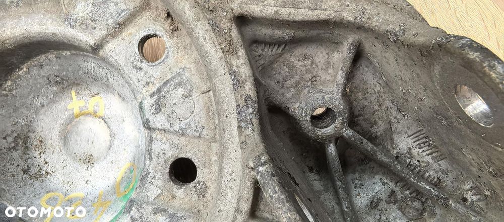 MOCOWANIE AMORTYZATORA OSADZENIE VW PASSAT B5 AUDI A4 B5 8D0412383E 2 SZT. - 10