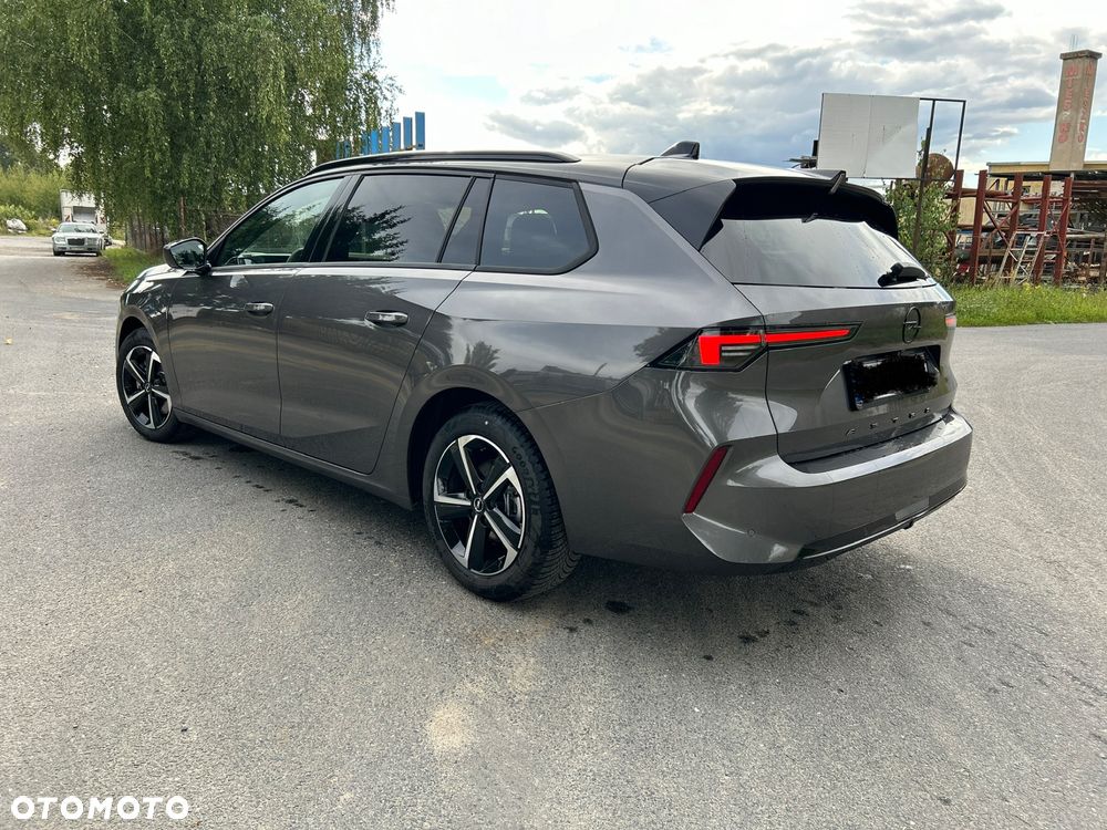 Opel Astra 1.2 Turbo GS Line - 3