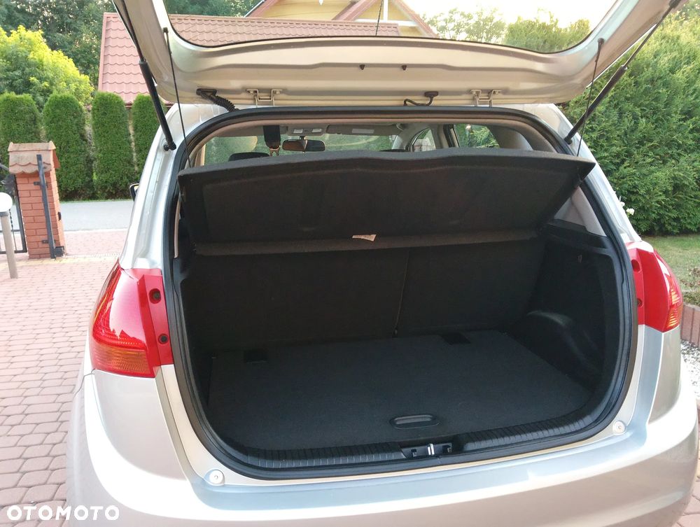 Kia Venga 1.4 CVVT Attract - 16