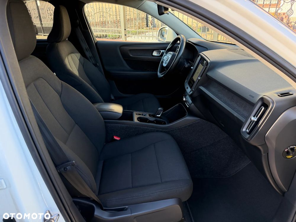 Volvo XC 40 T3 Momentum - 13