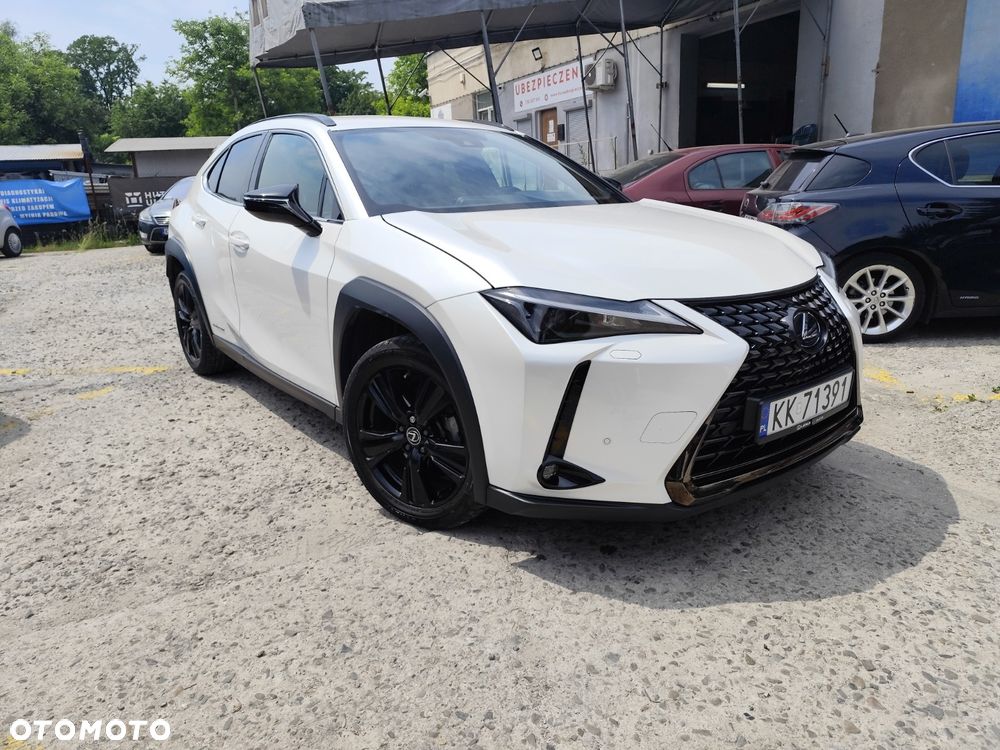Lexus UX - 1