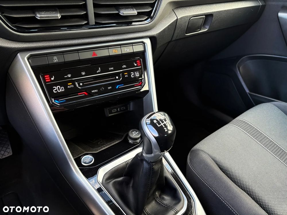 Volkswagen T-Roc 1.5 TSI OPF Life - 29