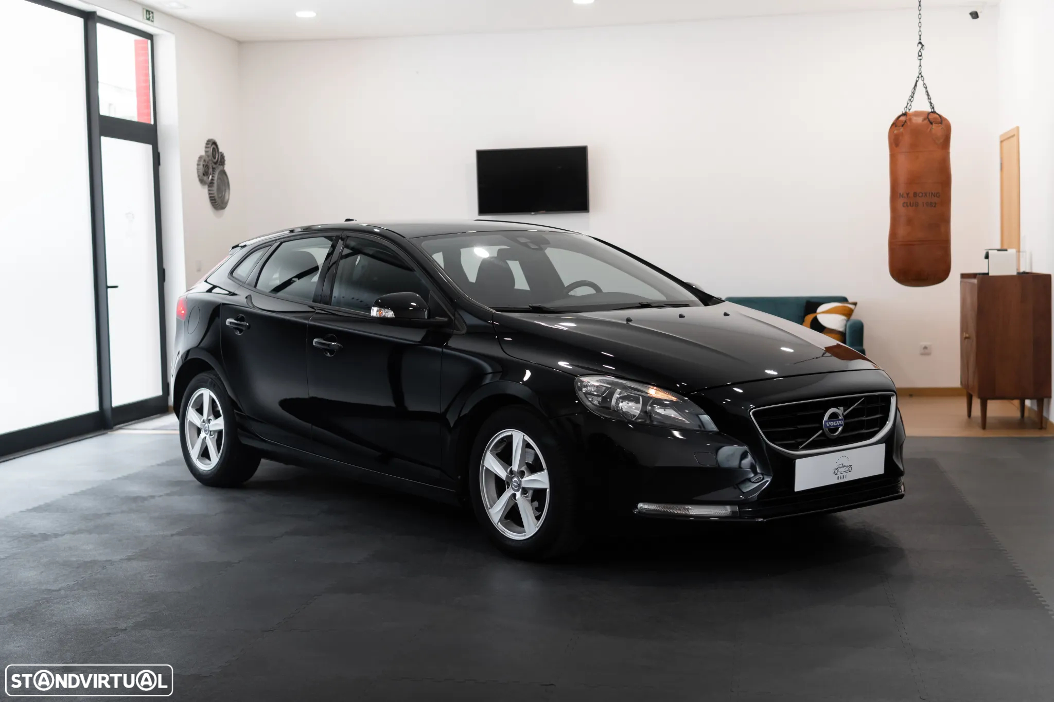 Volvo V40 1.6 D2 Momentum - 2
