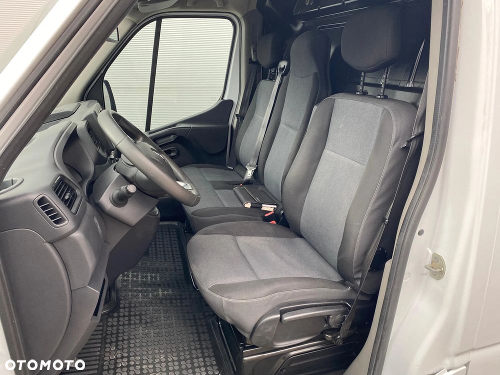 Renault MASTER Furgon L2H2 - 23