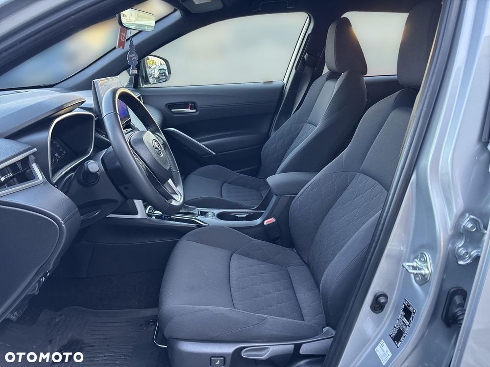 Toyota Corolla Cross - 17