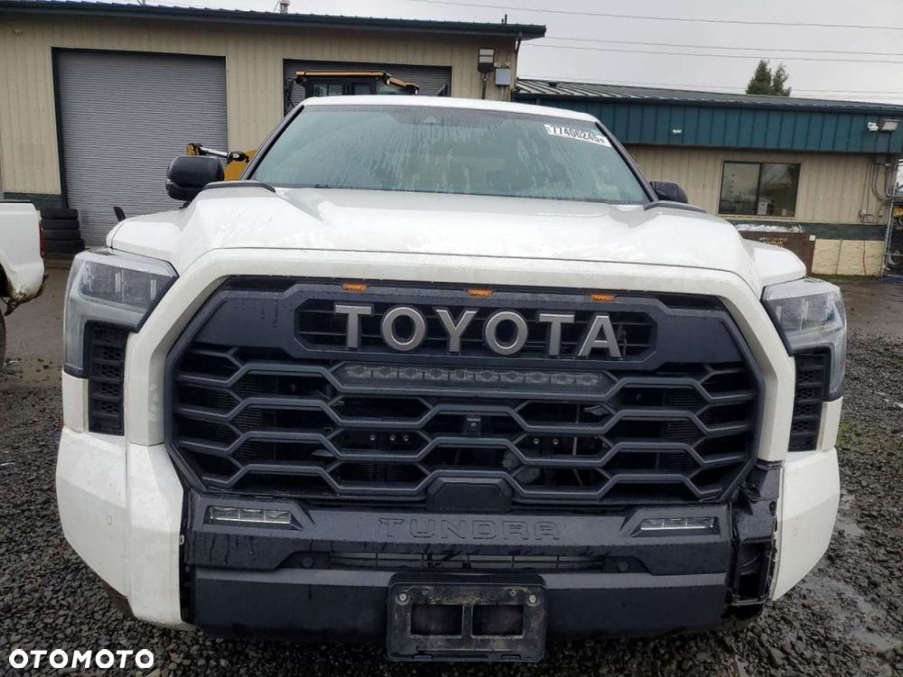 Toyota Tundra - 6