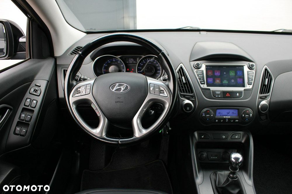 Hyundai ix35 1.6 2WD Fifa World Cup Edition - 8