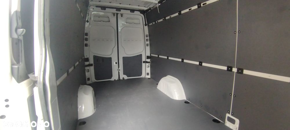 Volkswagen Crafter - 4