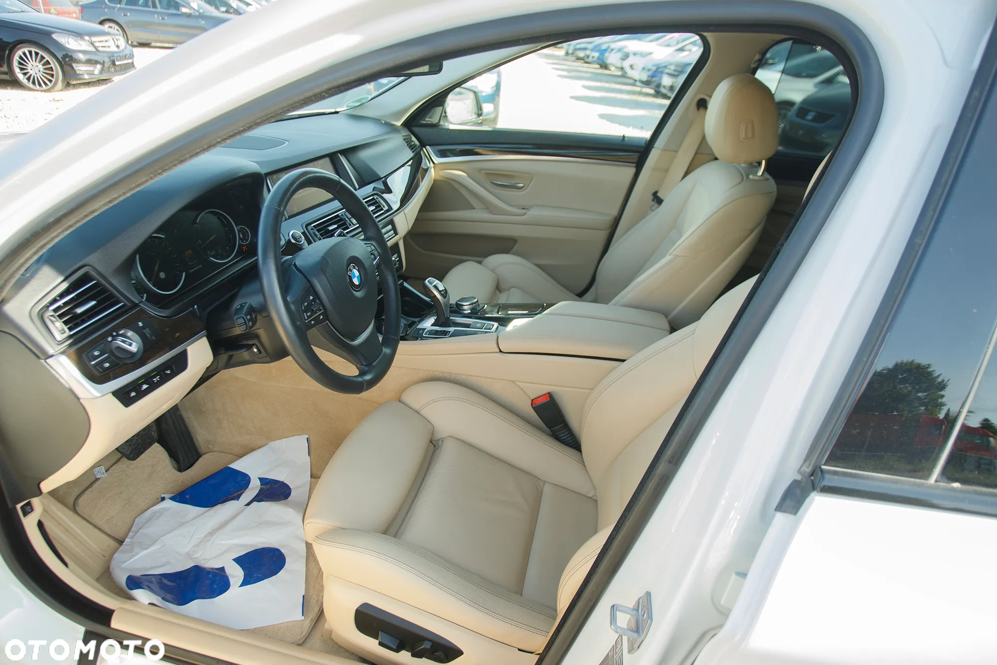 BMW Seria 5 535d xDrive Touring Luxury Line - 17