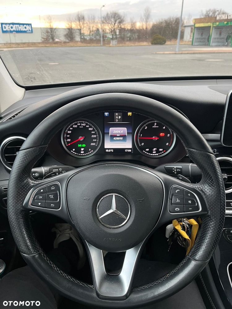 Mercedes-Benz GLC 220 d 4Matic 9G-TRONIC - 10