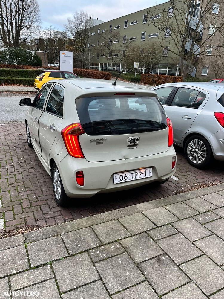 Kia Picanto 1.2 Dream Team Edition - 6