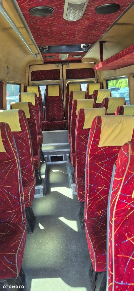 Mercedes-Benz Sprinter 413 - 4