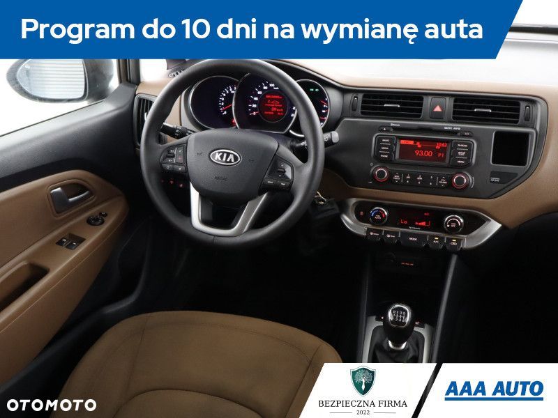 Kia Rio - 9