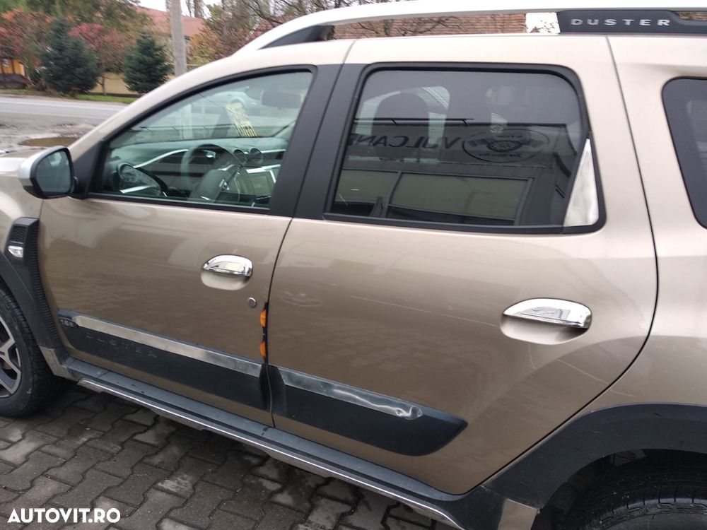 Dacia Duster 1.6 SCe Prestige jante 17" - 14