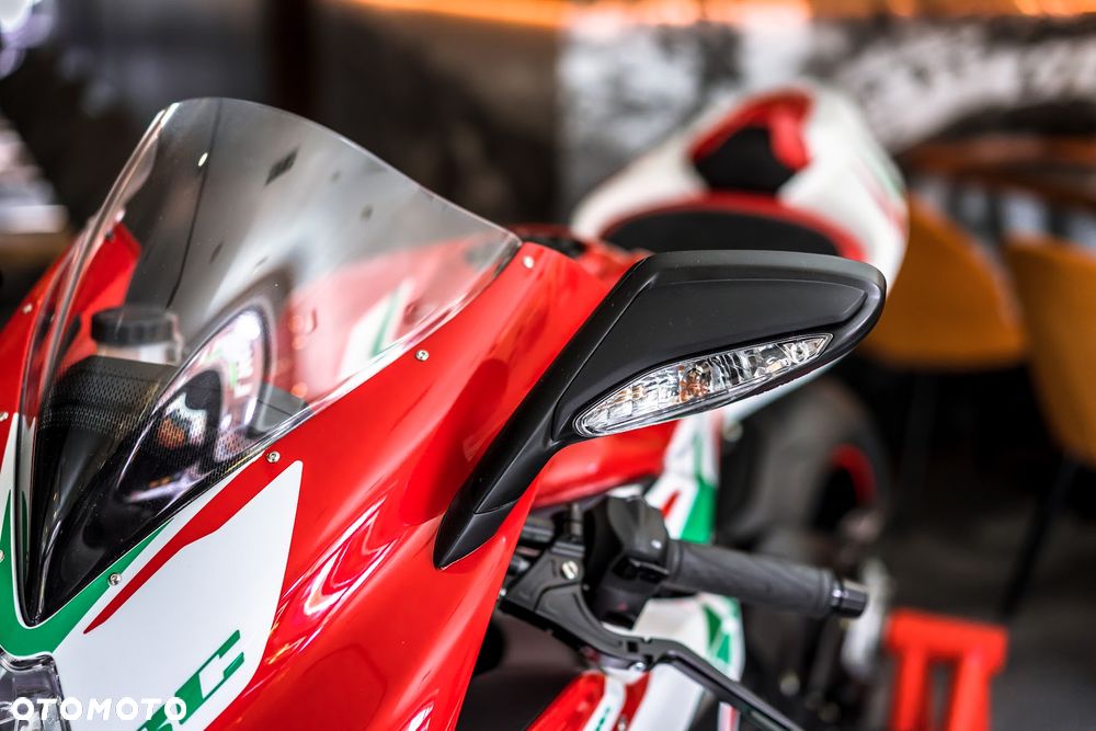 MV AGUSTA F3 - 4
