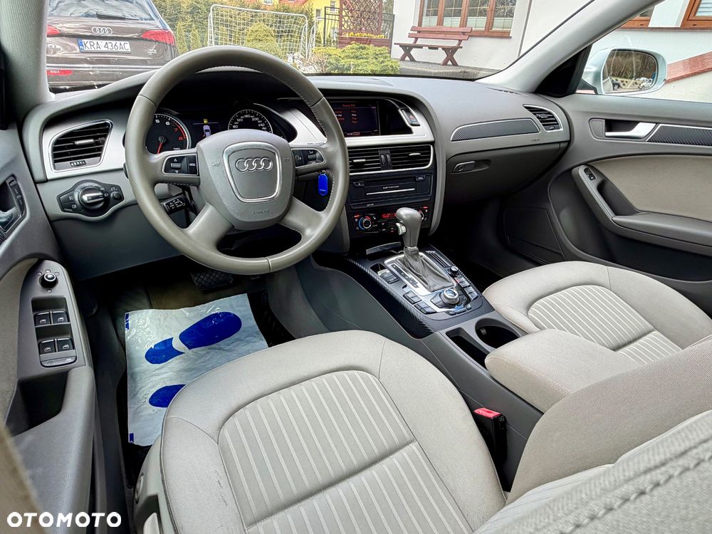 Audi A4 Limousine 1.8 TFSI multitronic Ambiente - 22